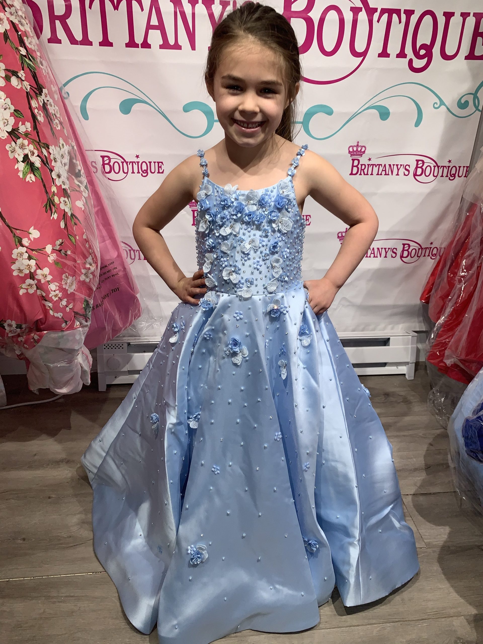 Sherri hill 2024 little girl dresses